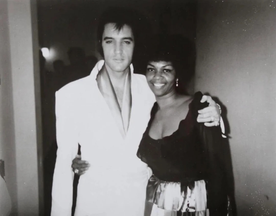 Elvis Presley with Cissy Houston (Whitney's mamma) 1969